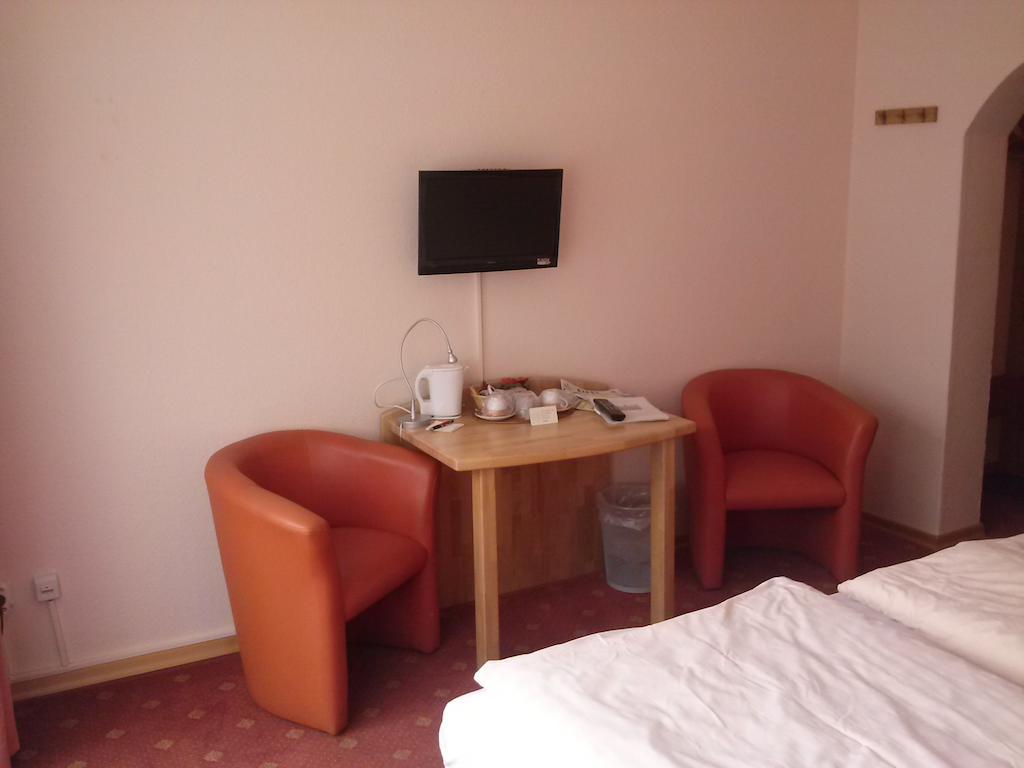 Hotel Garni Am Bowenberg Niederzissen Szoba fotó