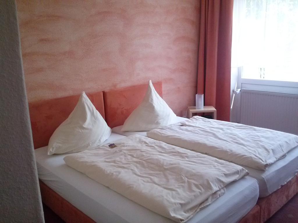 Hotel Garni Am Bowenberg Niederzissen Szoba fotó
